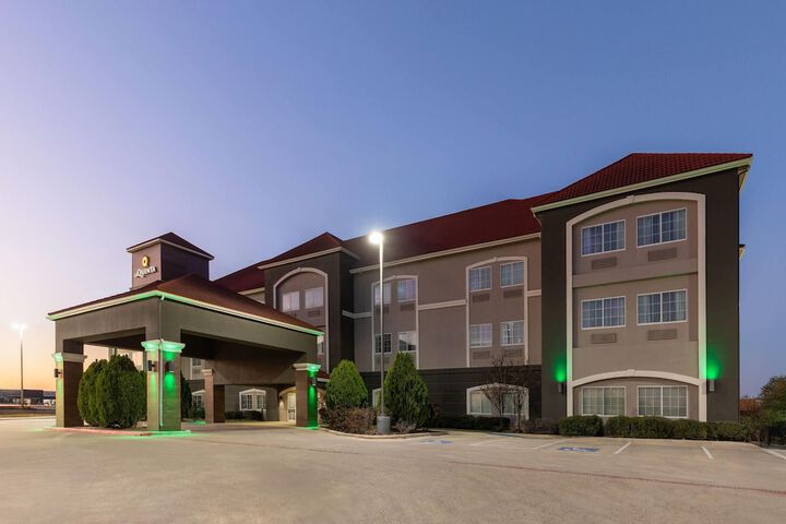 La Quinta Inn & Suites by Wyndham Kyle - Austin South
