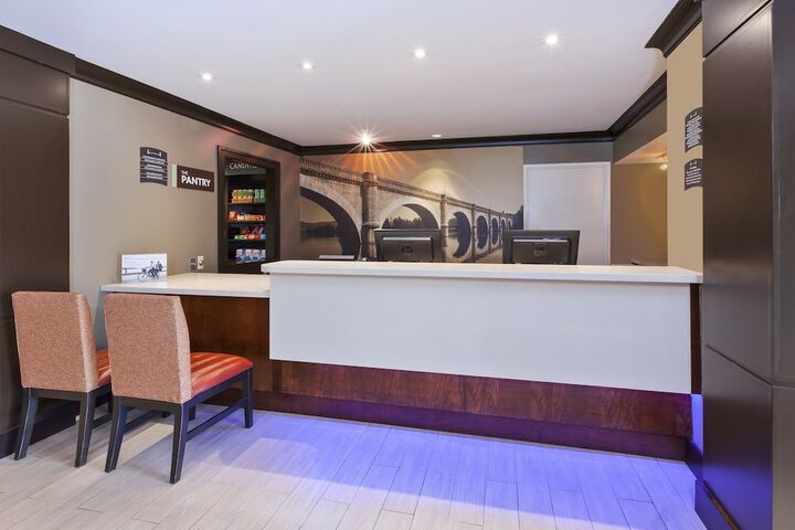 Staybridge Suites Detroit-Utica by IHG