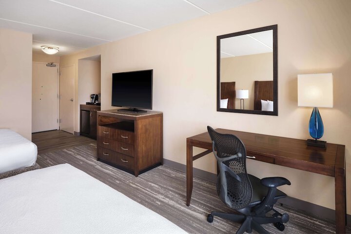 Room 18 of 32