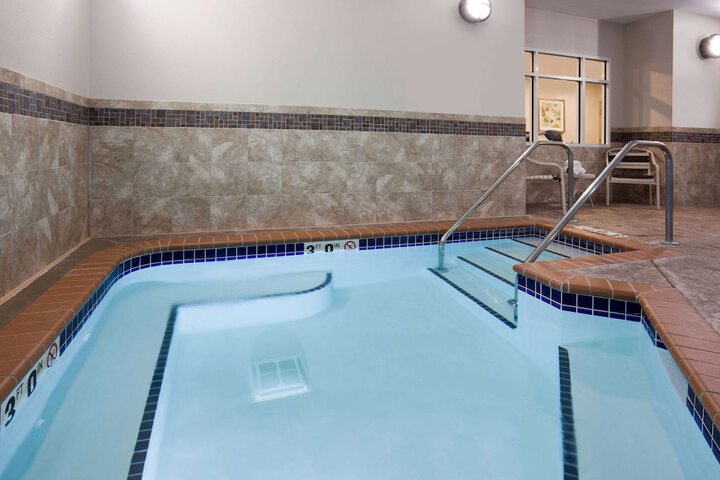 Pool 6 of 31