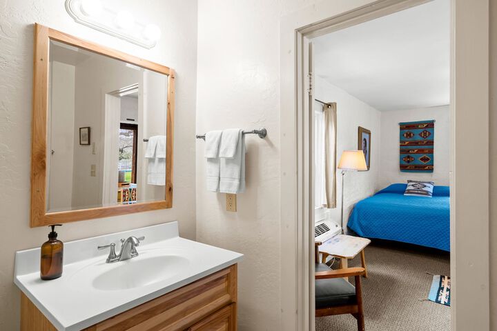 Room 40 of 64