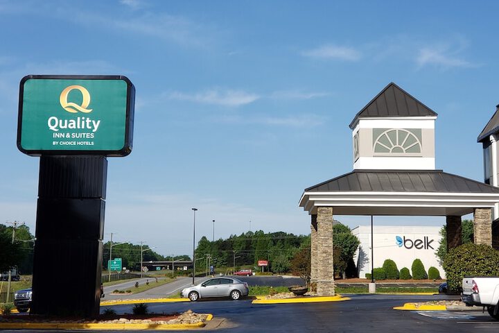 Quality Inn & Suites Lexington South