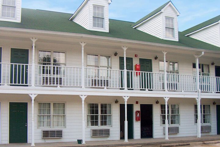 Hotel 4 of 33