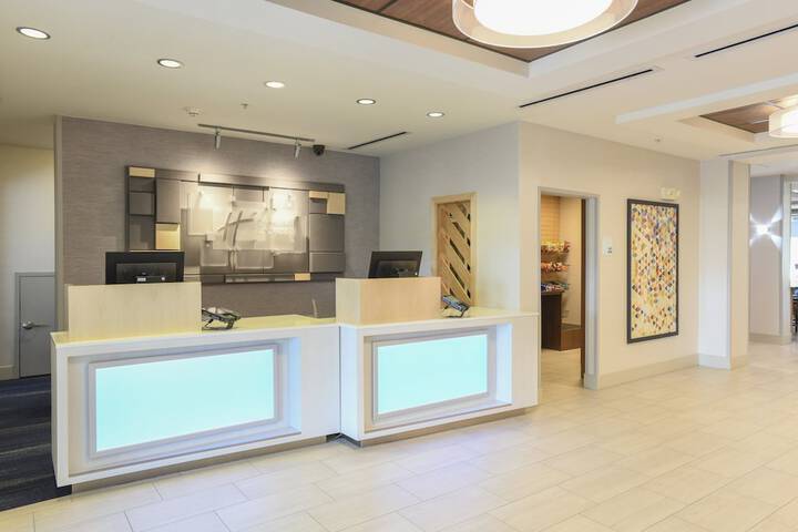 Hotel 2 of 48