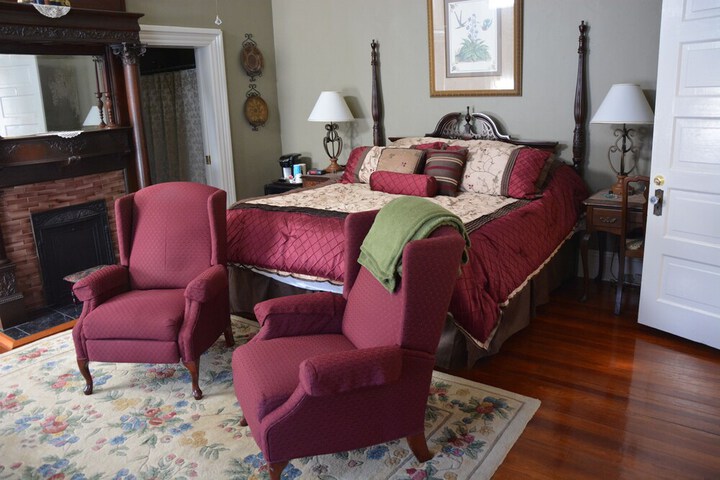 Room 41 of 54