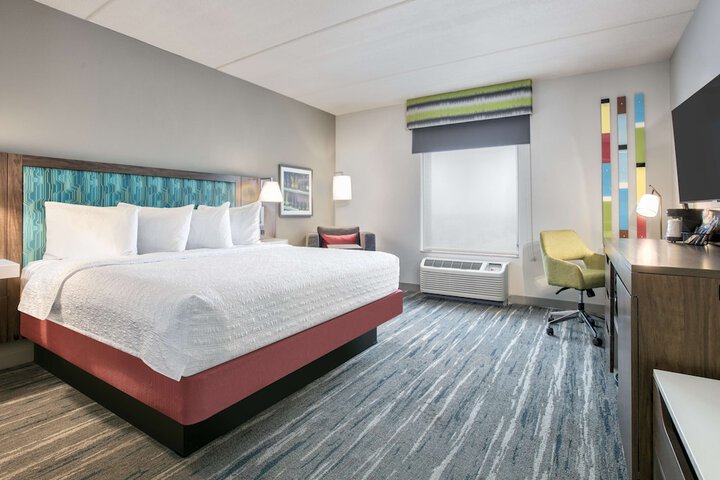 Room 11 of 34