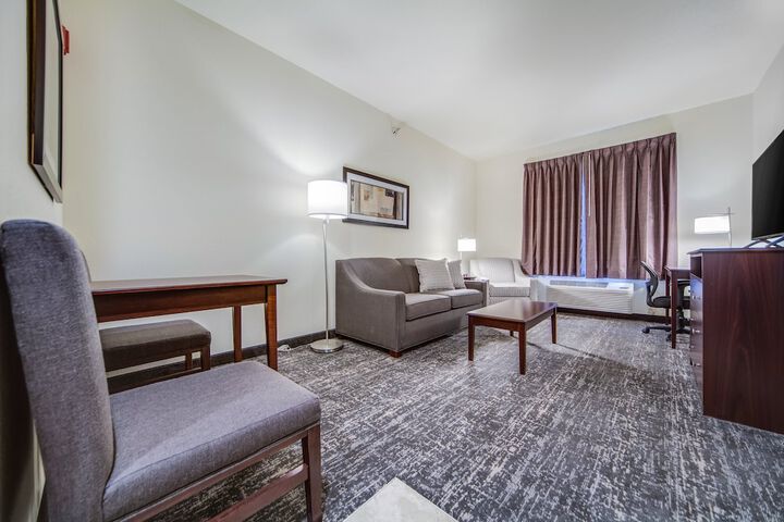 Room 61 of 76