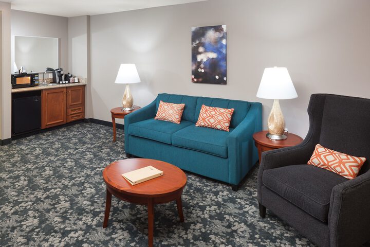 Room 17 of 40