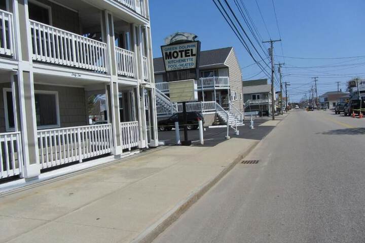 Hotel 4 of 86