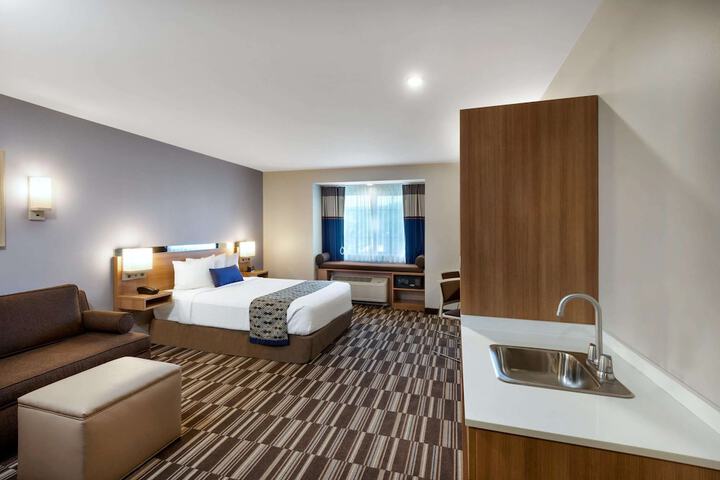 Room 17 of 29