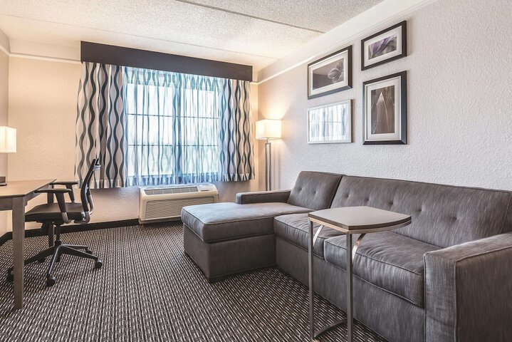 Room 21 of 44