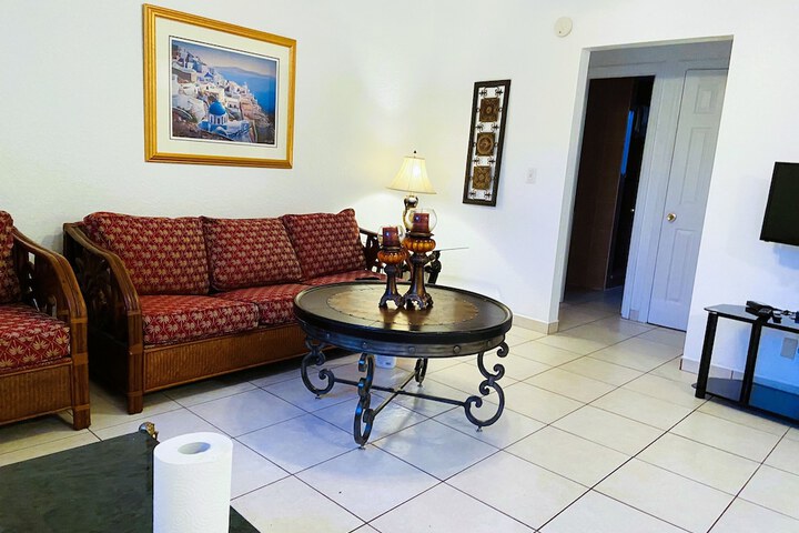 Room 25 of 108