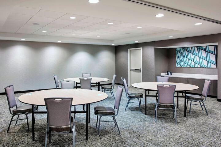 SpringHill Suites by Marriott Milwaukee Downtown