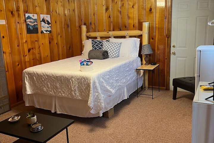 Room 150 of 236