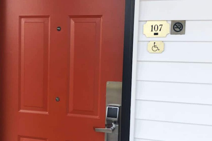 Room 34 of 44