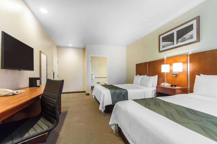 Room 16 of 38