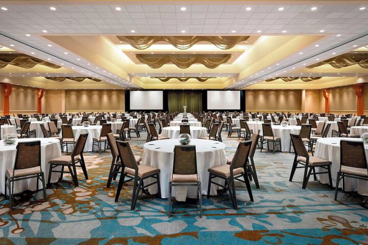 The Westin Harbour Castle Toronto