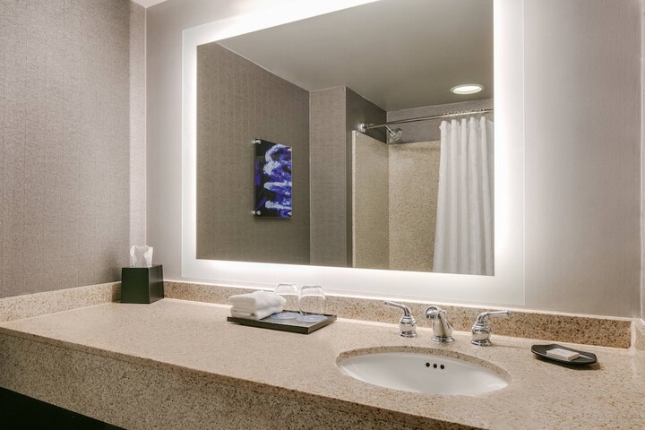 Sheraton Overland Park Hotel at the Convention Center