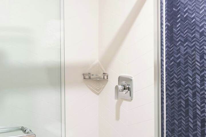 Room 12 of 23