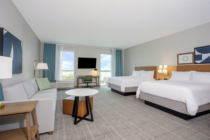 Room 42 of 51