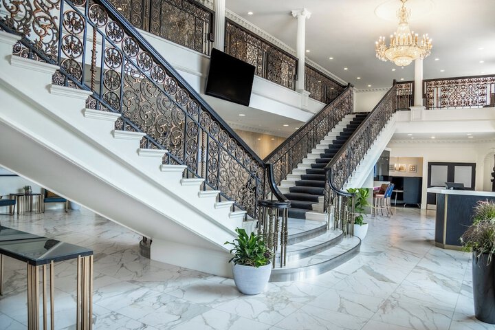 Hotel 21 of 354