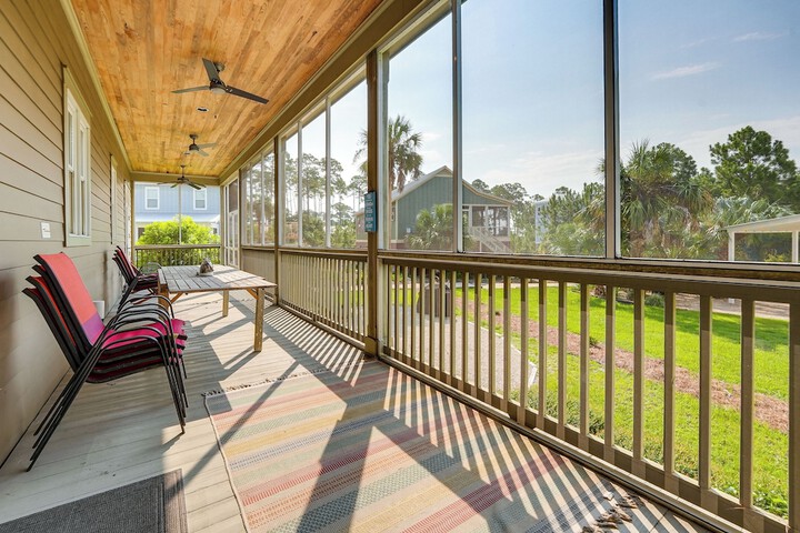 Beach & Pool Access: Peaceful St. Teresa House
