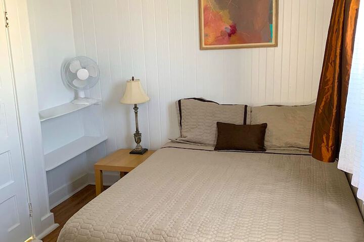 Room 77 of 135