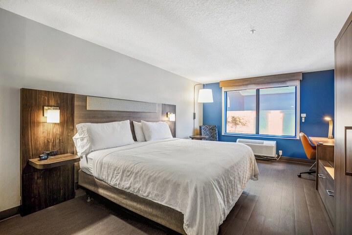 Holiday Inn Express & Suites Jacksonville - Atlantic Beach by IHG