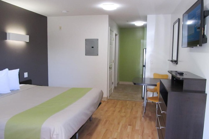 Studio 6 Extended Stay - Atlanta GA - Chamblee