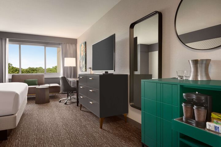 Hilton Baltimore BWI Airport