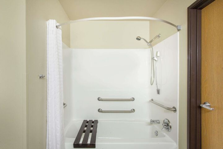 Super 8 by Wyndham Richlands / Claypool Hill Area