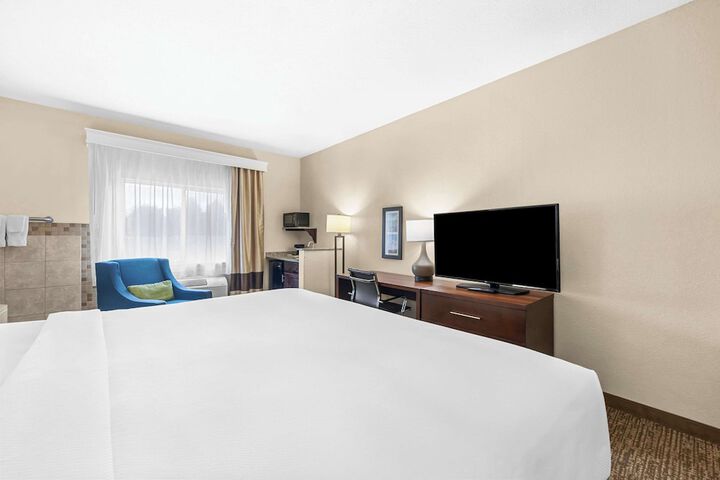 Room 16 of 72