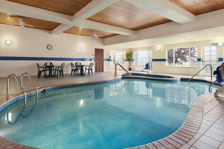 Pool 2 of 12
