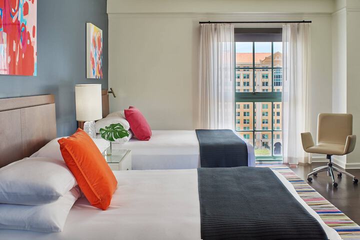 Hotel Colonnade Coral Gables Autograph Collection