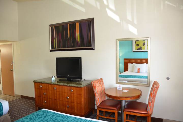 Room 10 of 43