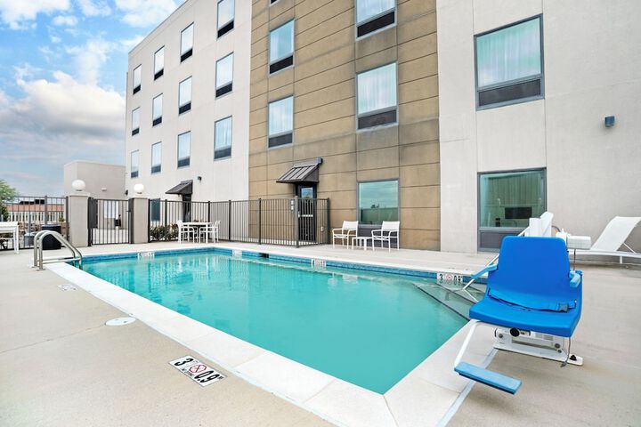 Comfort Inn & Suites Slidell - New Orleans Area
