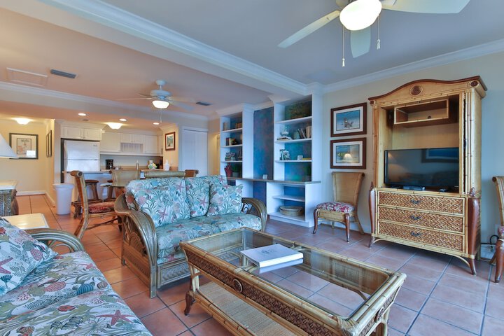 Tortuga Inn Beach Resort