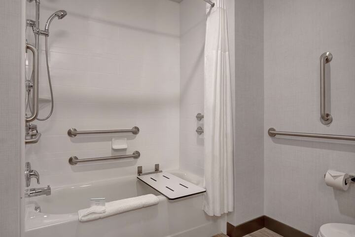 Room 21 of 43