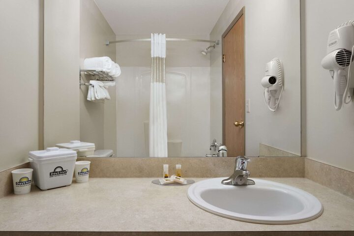 Room 17 of 20