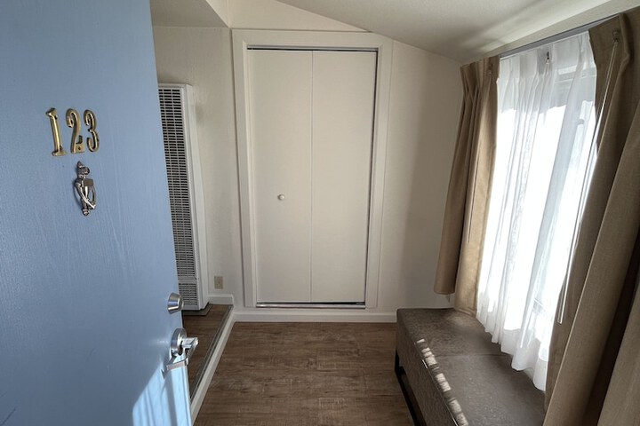 Room 44 of 133