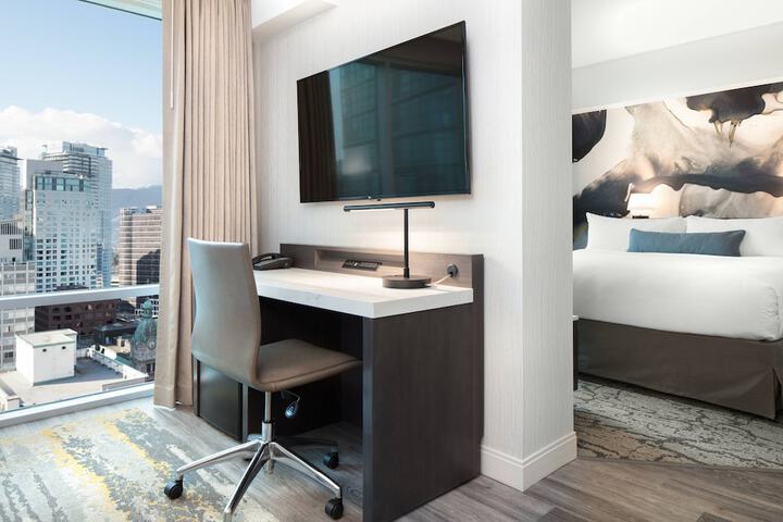 Delta Hotels by Marriott Vancouver Downtown Suites - Downtown Vancouver
