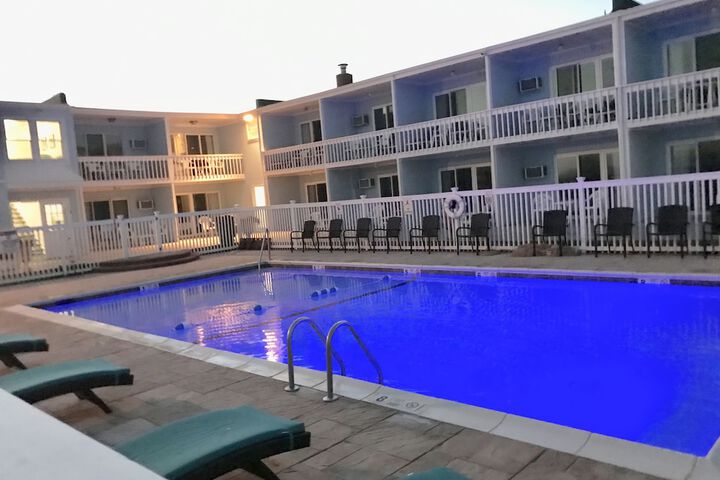 Pool 8 of 122