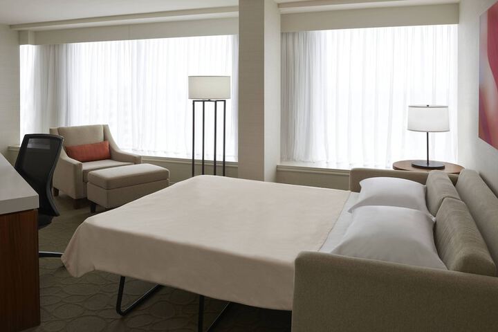 Room 25 of 68