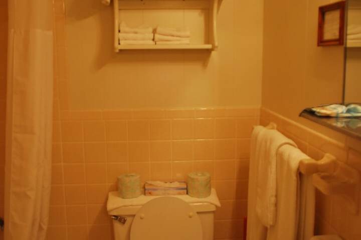 Room 13 of 63