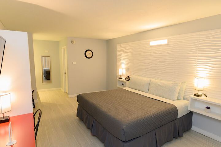 Room 90 of 123
