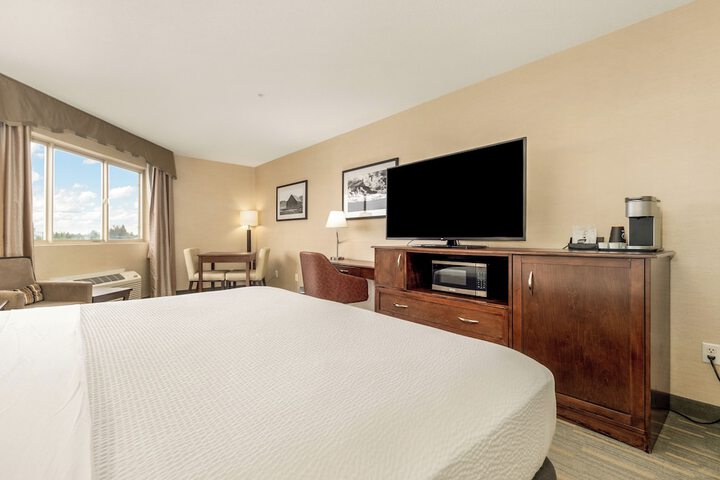 Room 71 of 200