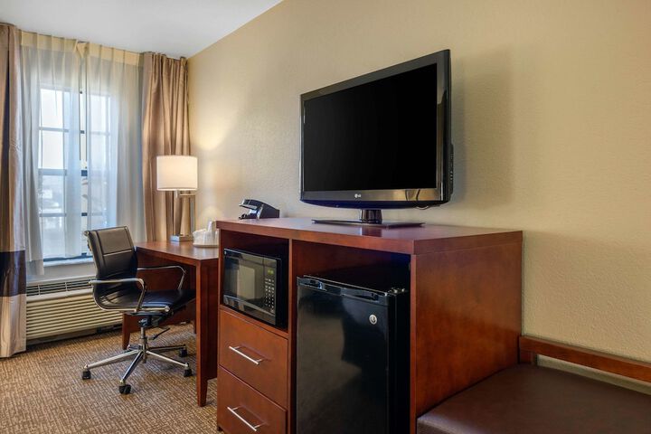 Room 12 of 36