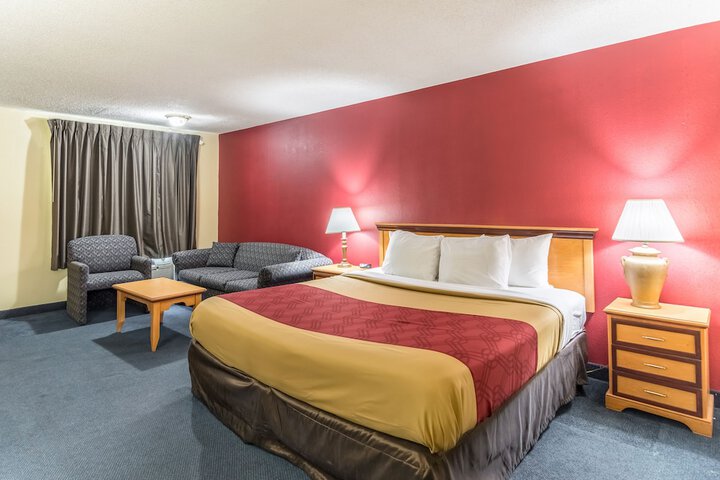 Room 17 of 26