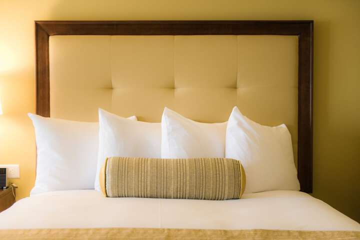 Room 40 of 76