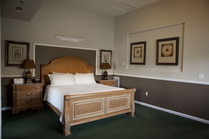 Room 22 of 73